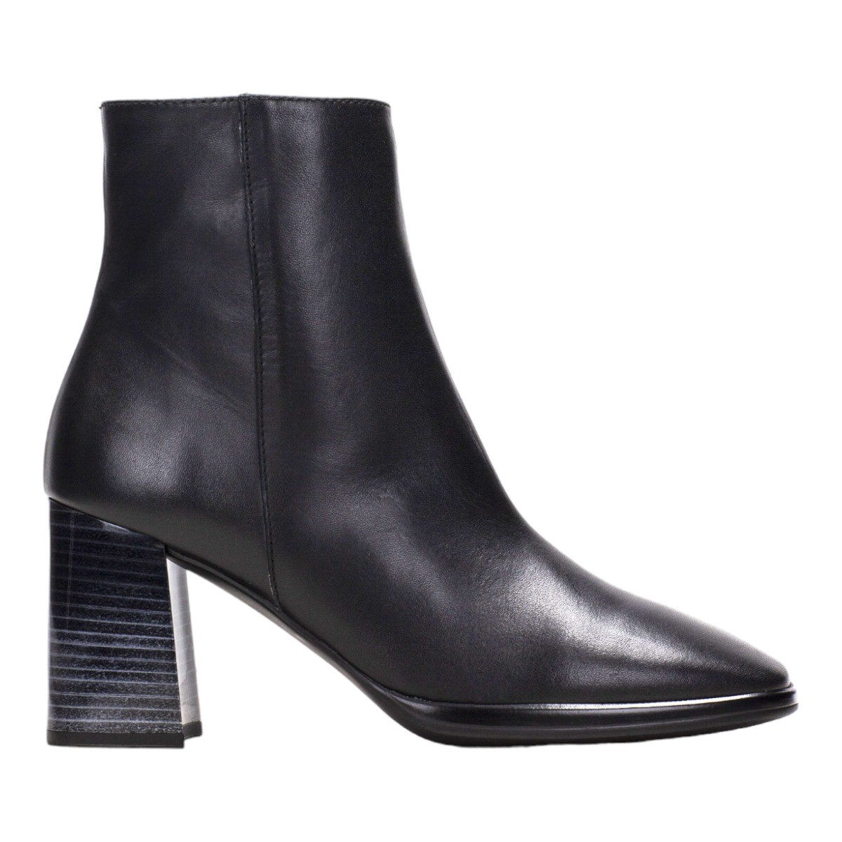 botin-negro-hi233020_8445716305537_1-1900×2607